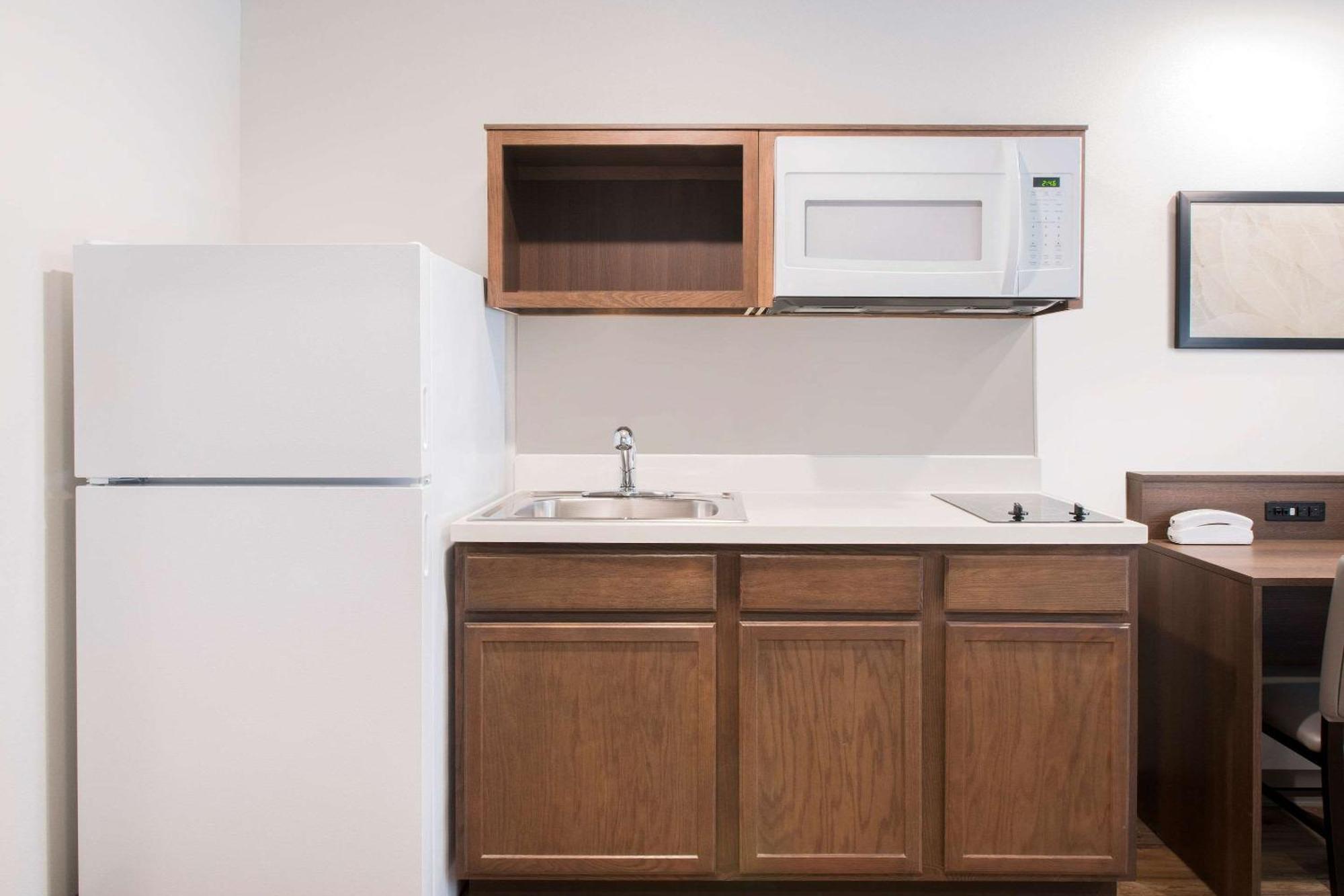 Woodspring Suites Savannah プーラー エクステリア 写真