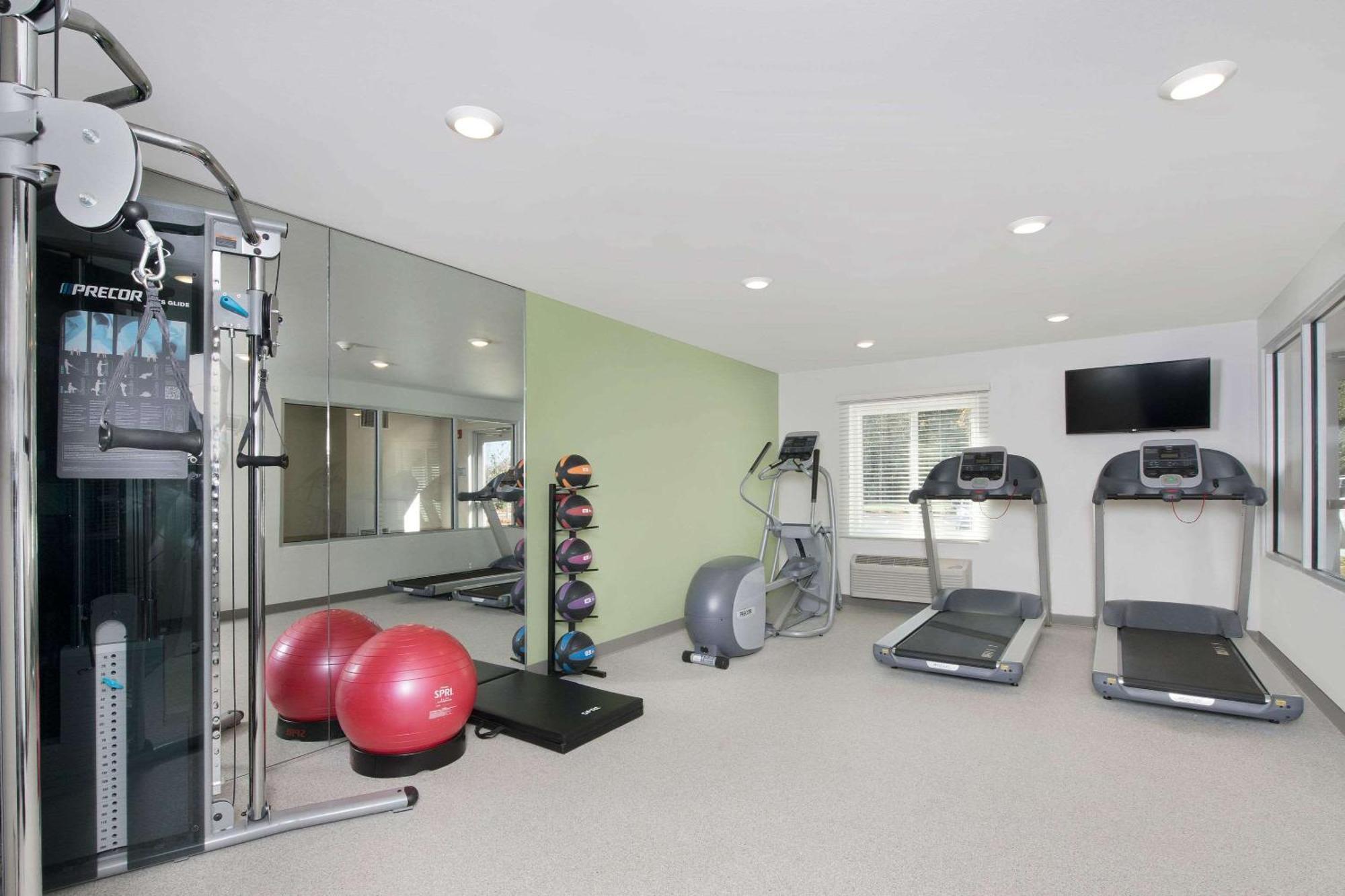 Woodspring Suites Savannah プーラー エクステリア 写真
